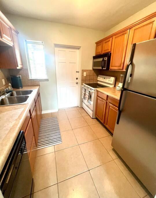 Beach Bungalow In Downtown Cocoa Beach Villa Esterno foto