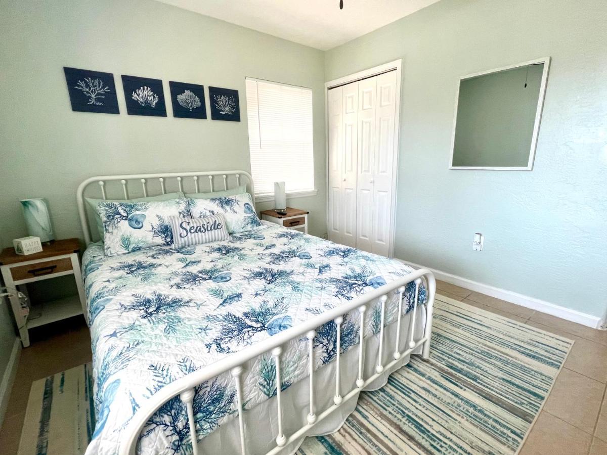 Beach Bungalow In Downtown Cocoa Beach Villa Esterno foto