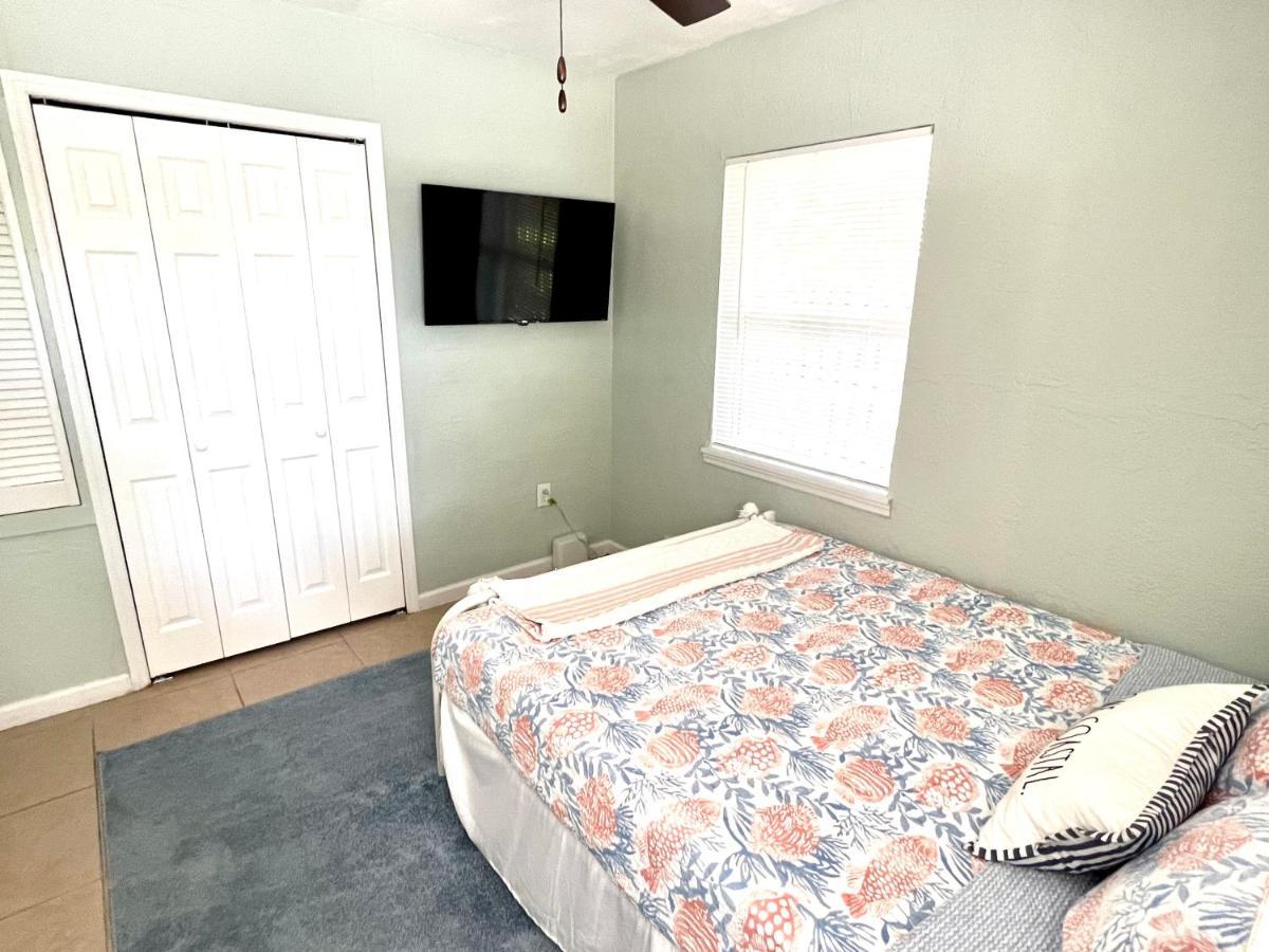 Beach Bungalow In Downtown Cocoa Beach Villa Esterno foto